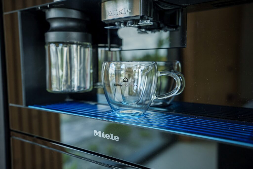 Detal wnętrza nowoczesnego domu – Domy na Miarę