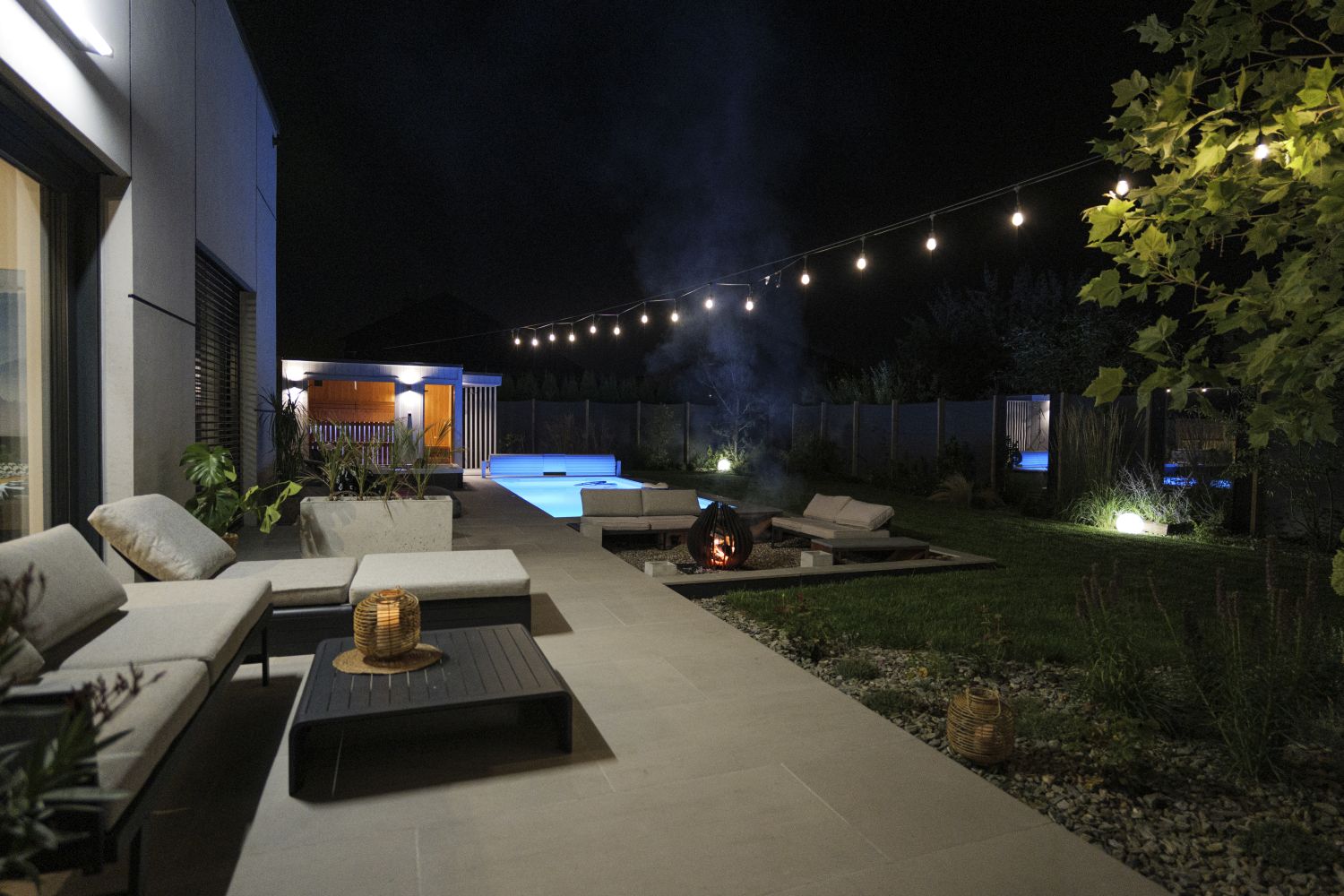 Taras całoroczny – czy warto go zadaszyć?