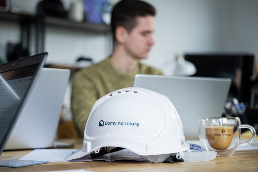 Formalności budowlane przy budowie domu – nadzór i dokumentacja